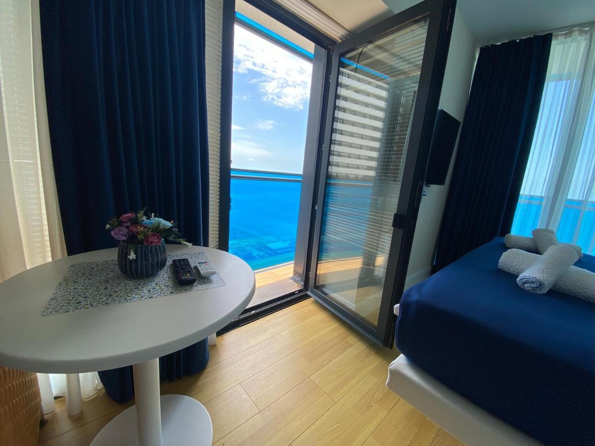Orbi City Sea View - Special Category Aparthotel Батуми Екстериор снимка