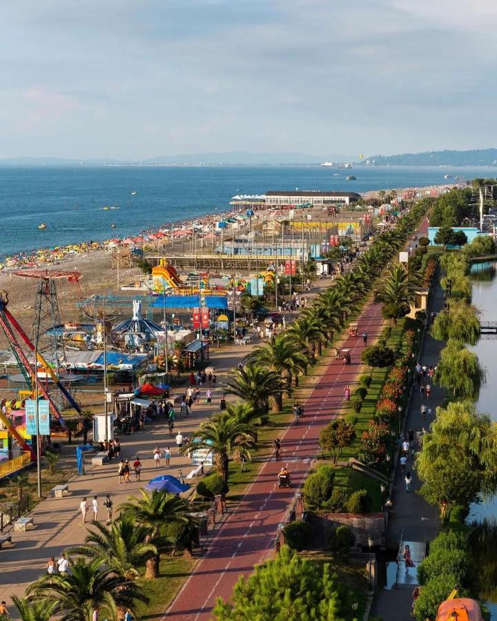 Orbi City Sea View - Special Category Aparthotel Батуми Екстериор снимка